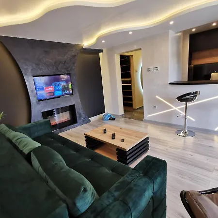Brend New Luxurious Apartment In Downtown With Free Parking Novi Sad Exterior photo