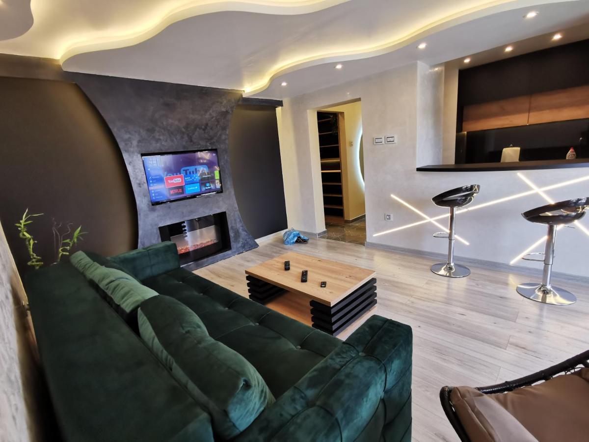Brend New Luxurious In Downtown With Free Parking * Novi Sad