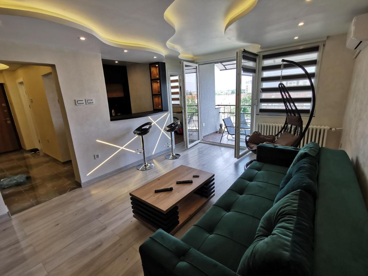 Apartment Brend New Luxurious In Downtown With Free Parking *