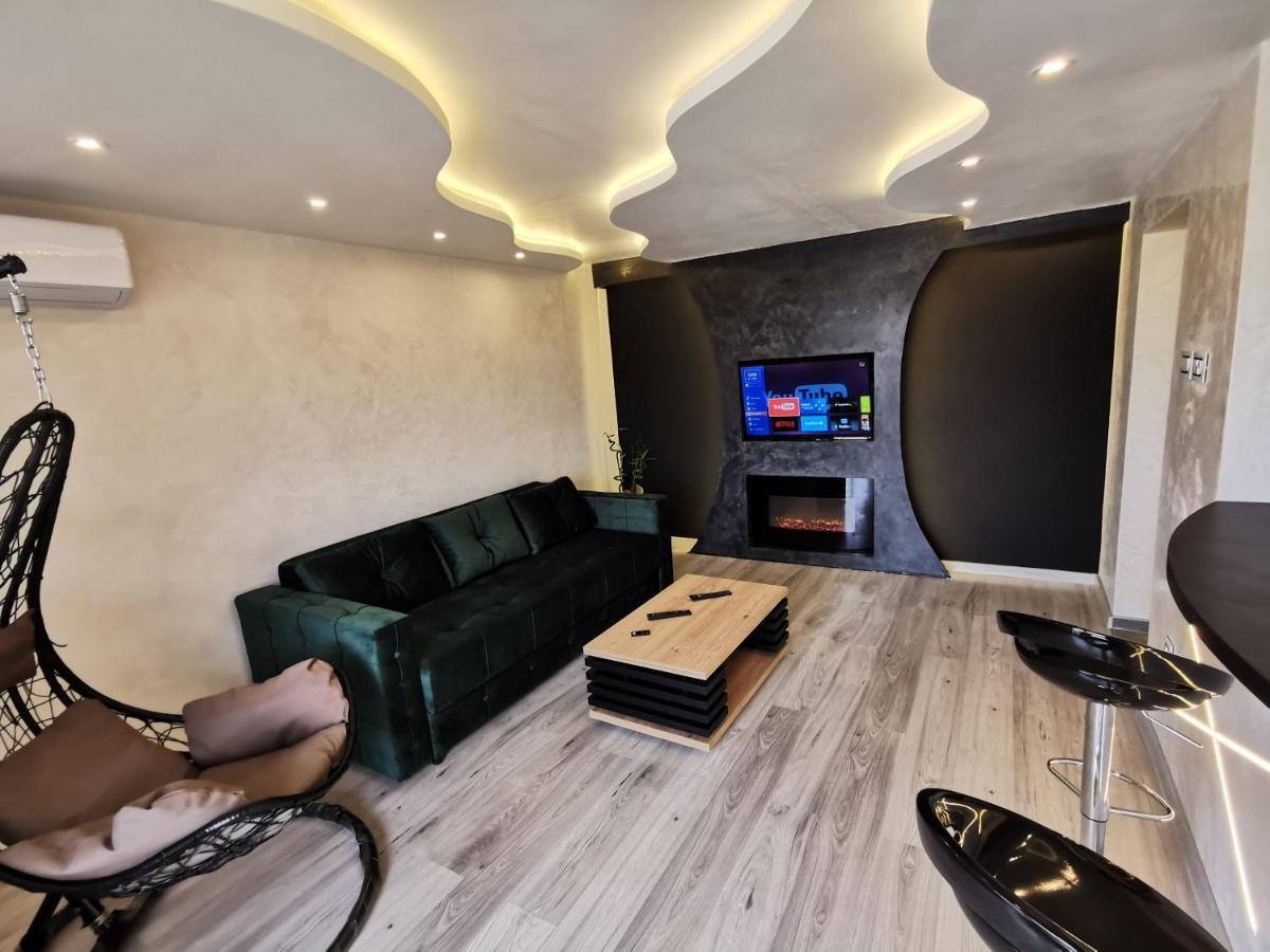 Brend New Luxurious In Downtown With Free Parking